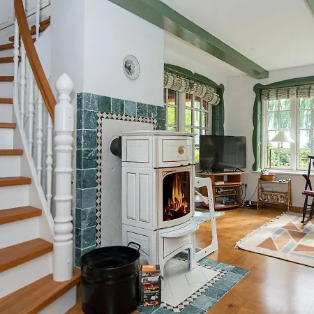 Tatil Evi 7 Person In Krus *