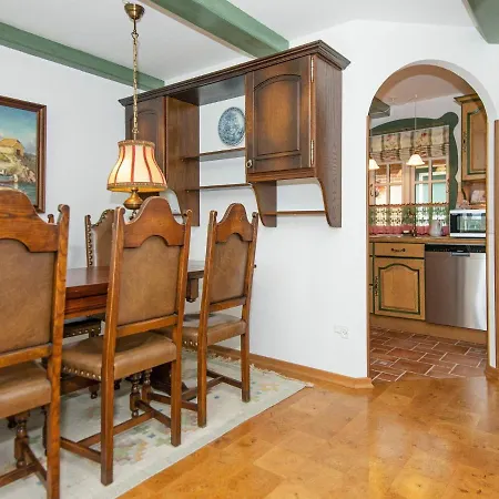 7 Person In Krus Tatil Evi